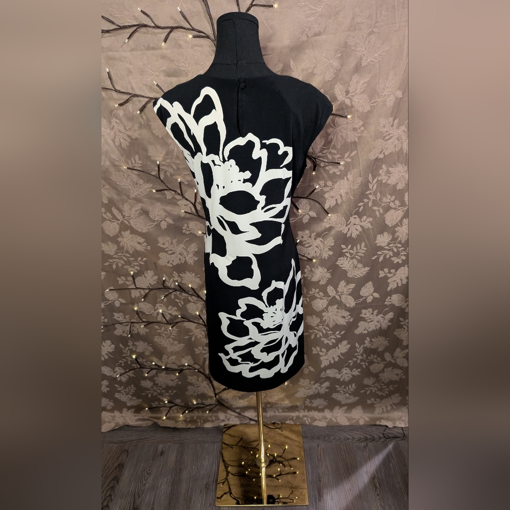 B. Calm Black And White Floral Sleeveless Dress, Size 10, EUC! - Picture 3 of 5